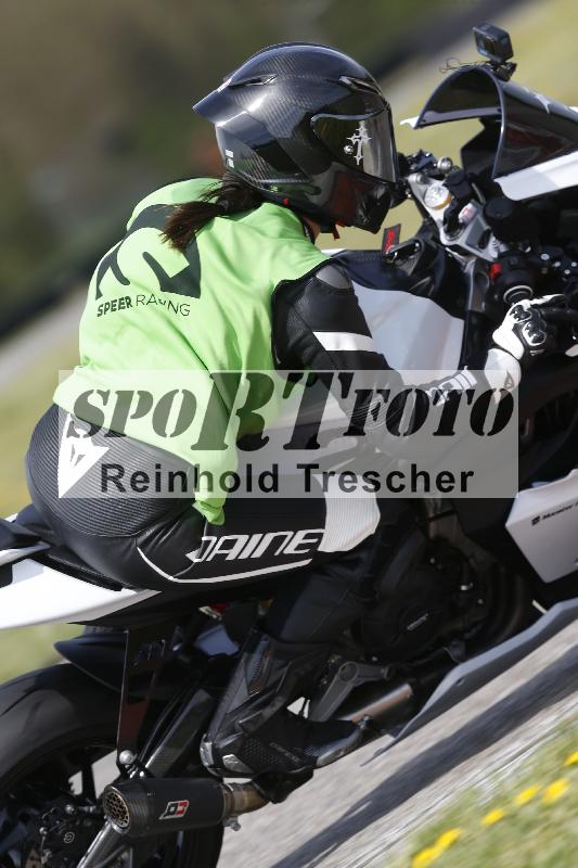 /Archiv-2025/07 19.04.2025 Speer Racing ADR/Instruktorentraining/backside